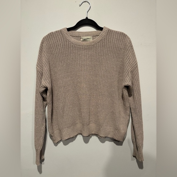 Urban Outfitters Knit Sweater - Picture 1 of 3
